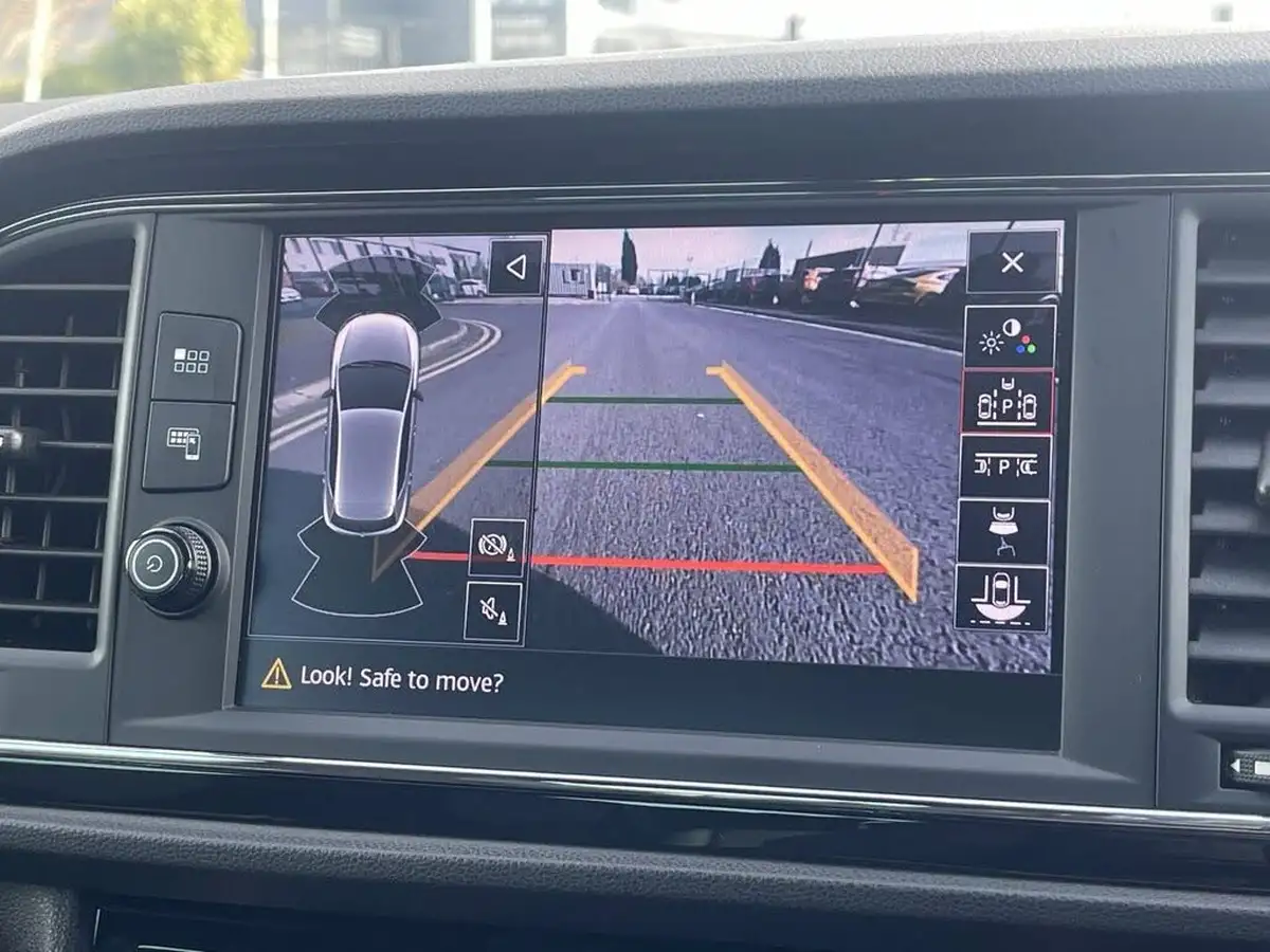 2020-seat-leon-20-tsi-cupra-lux-big-2