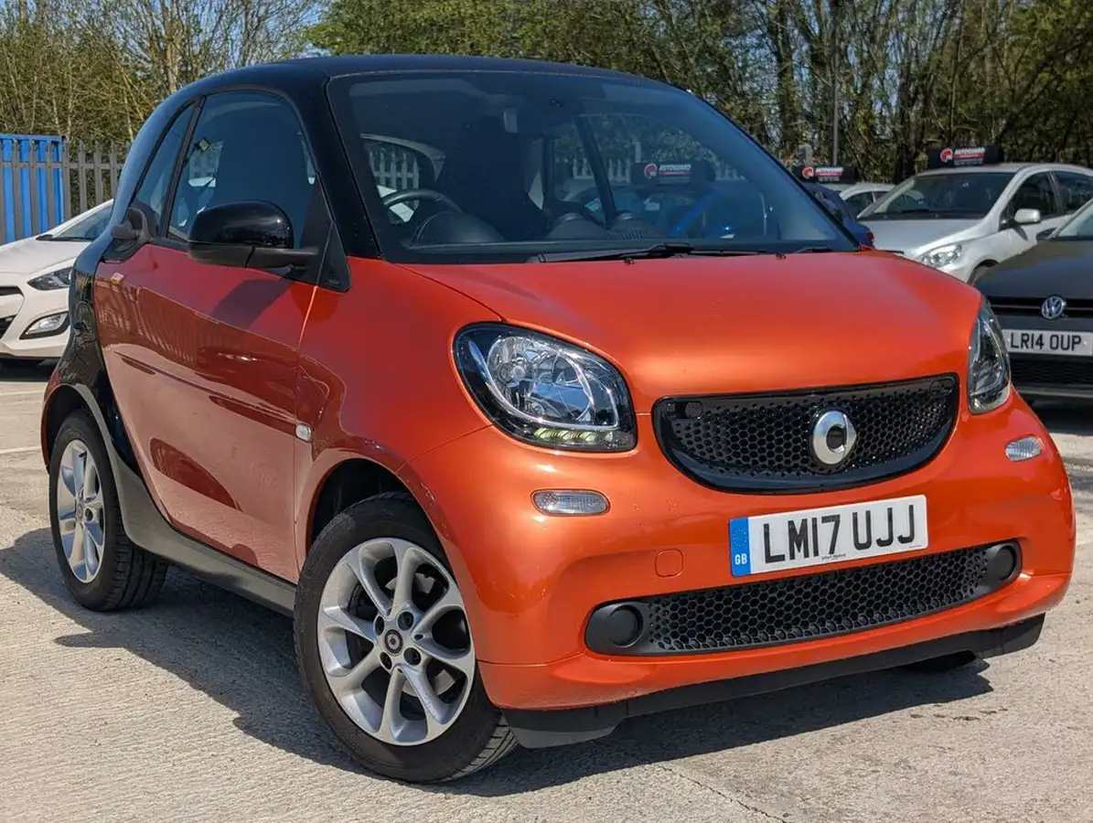 2017-smart-fortwo-10-passion-71bhp-ss-coupe-twinamic-big-1