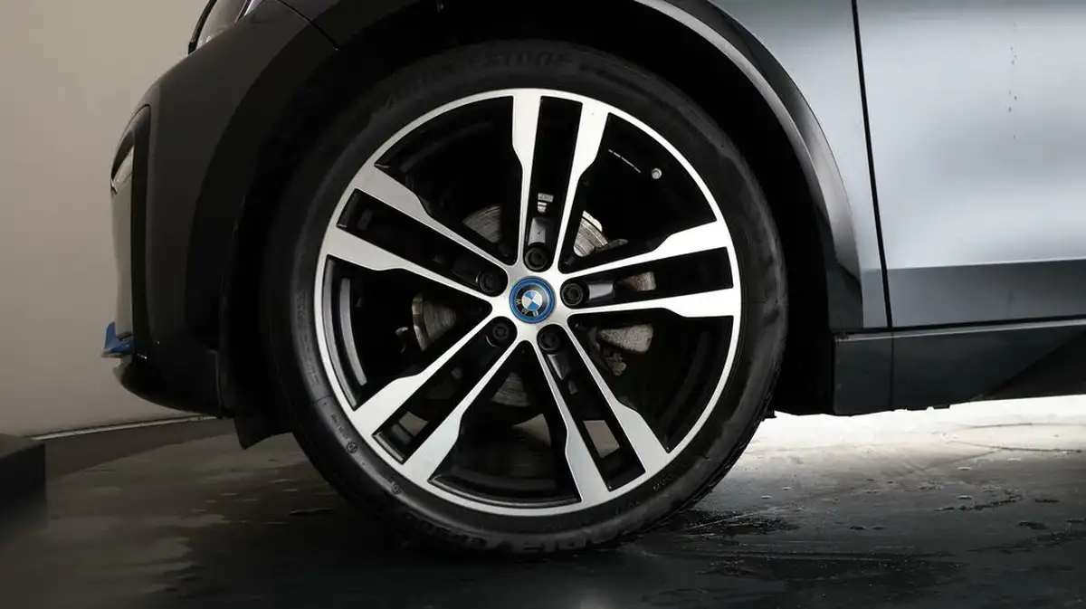 2022-bmw-i3-e-120-ah-s-big-16