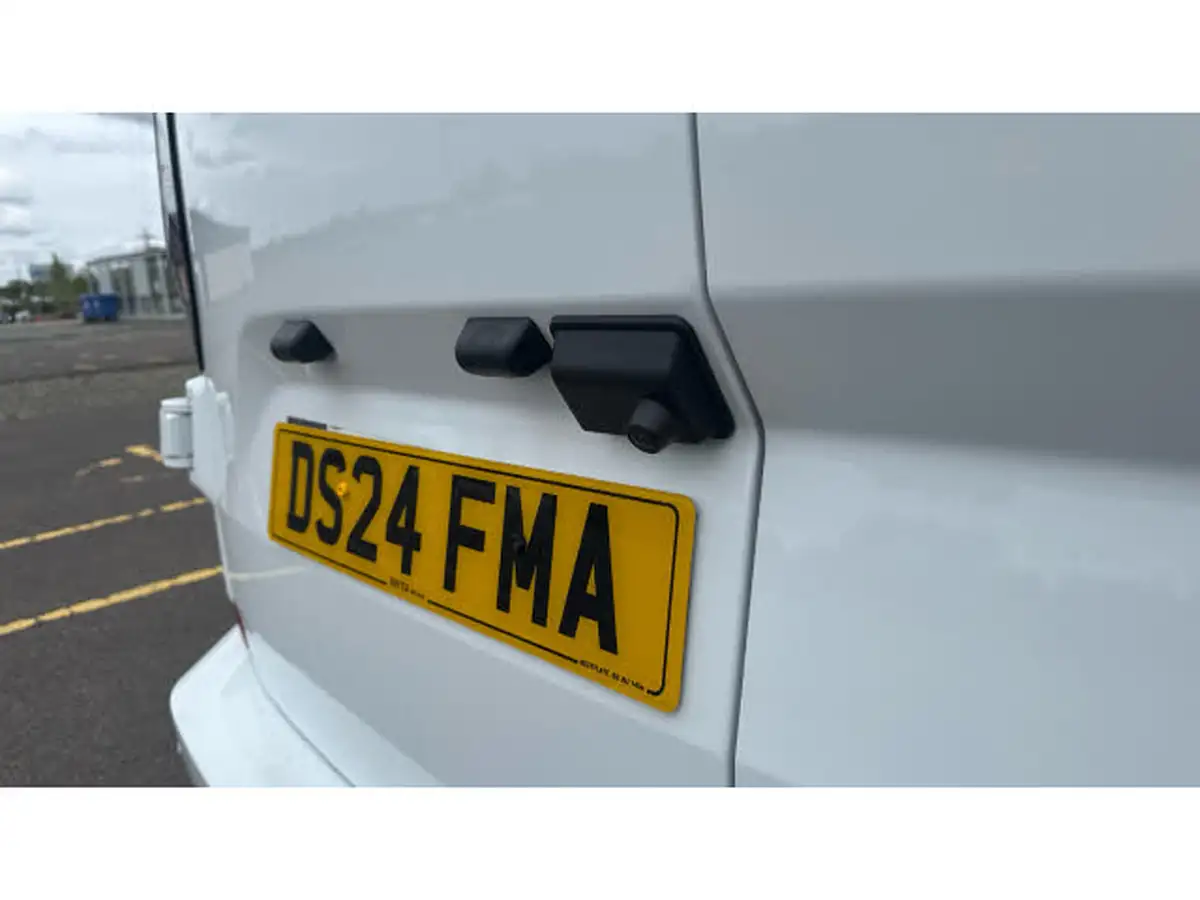 2023-ford-transit-custom-20tdci-300-l1h1-limited-136pseu6e-panel-van-1996cc-big-29
