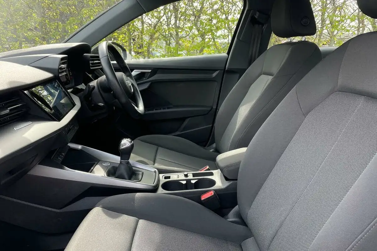 2021-audi-a3-20-30-tdi-technik-big-28