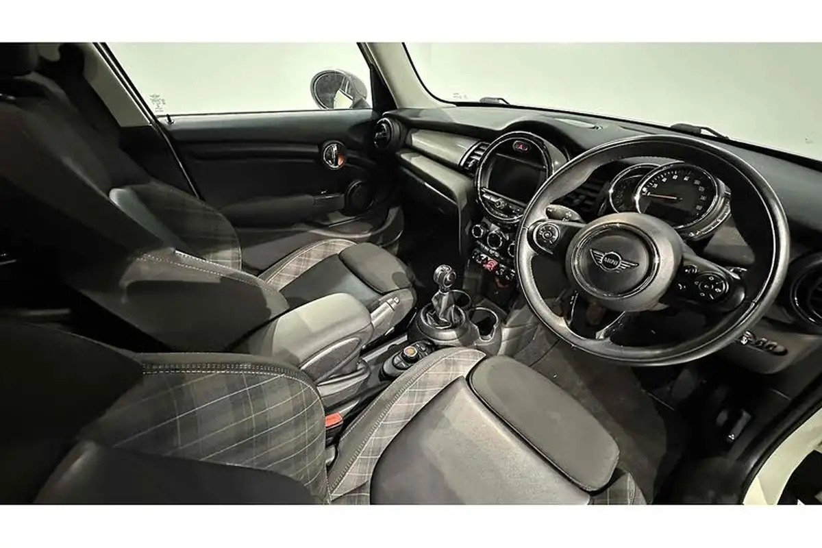 2018-mini-cooper-15-cooper-series-ii-ss-hatchback-5d-big-21
