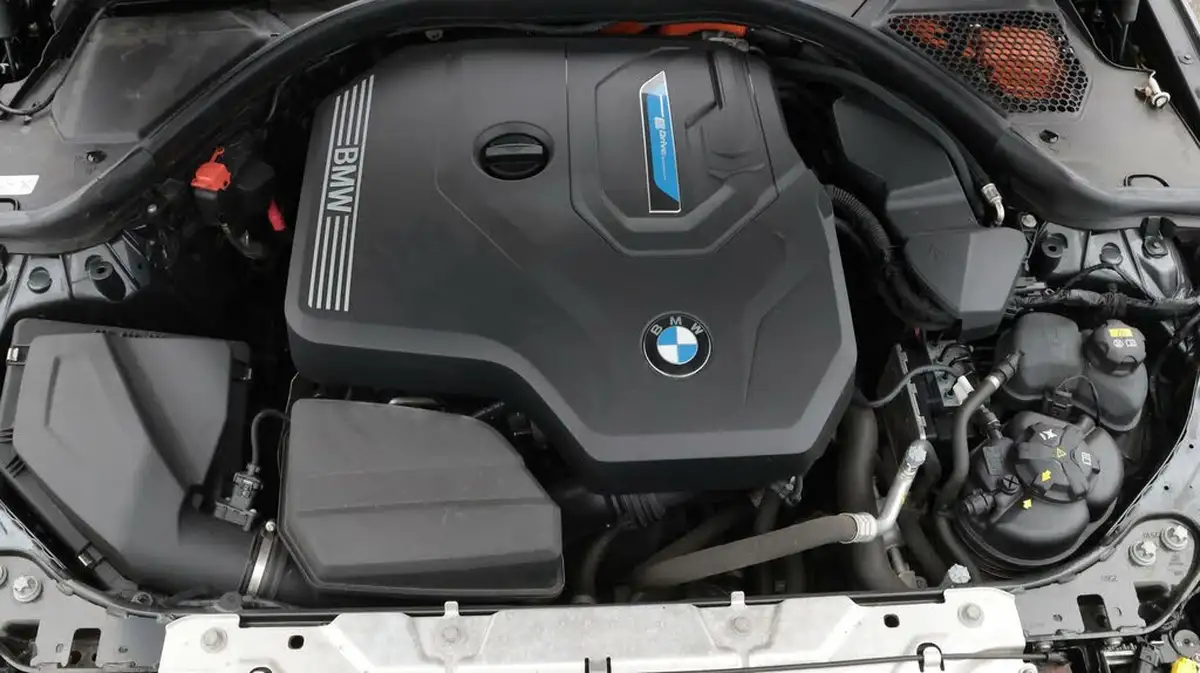 2020-bmw-3-series-20-330e-m-sport-saloon-4d-big-19