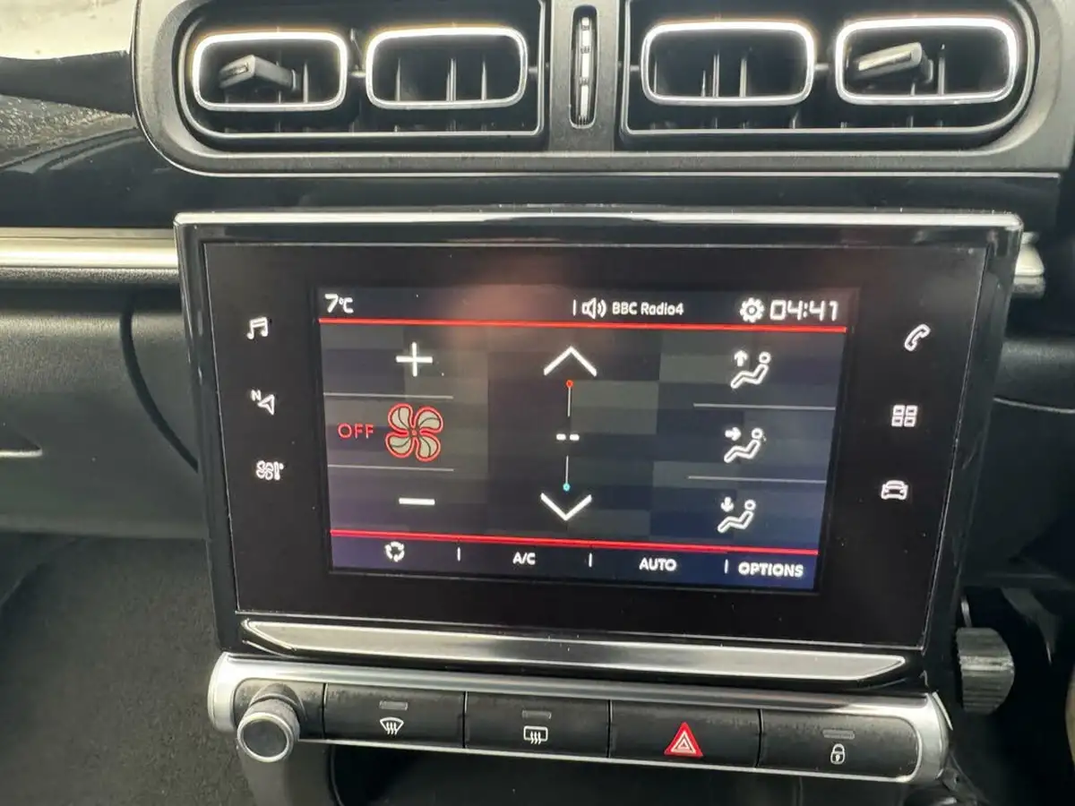 2017-citroen-c3-12-puretech-flair-82ps-big-25