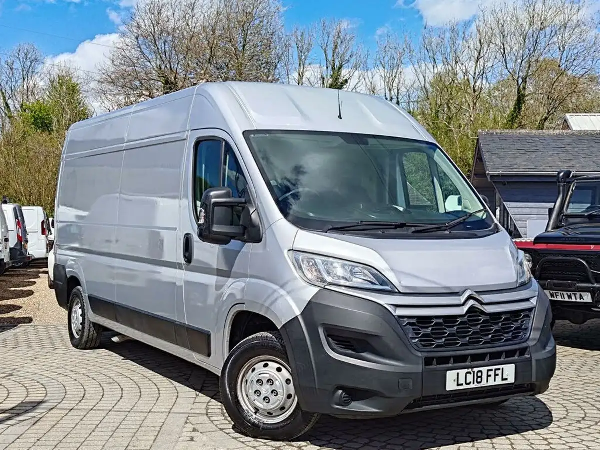 2018-citroen-relay-20bluehdi-35-l3h2-enterprise-130eu6-big-2