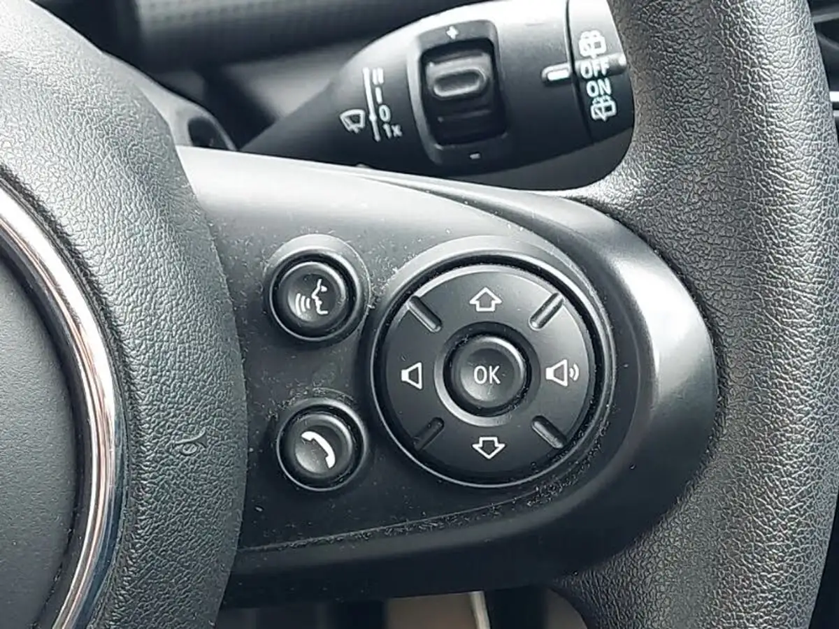 2019-mini-cooper-15-cooper-classic-hatchback-5d-big-18