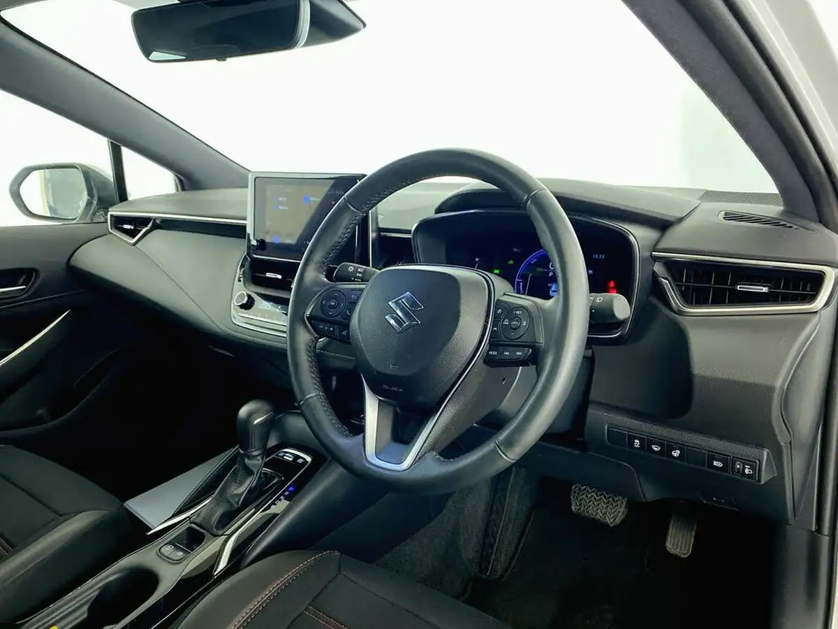 2023-suzuki-swace-18-motion-big-30