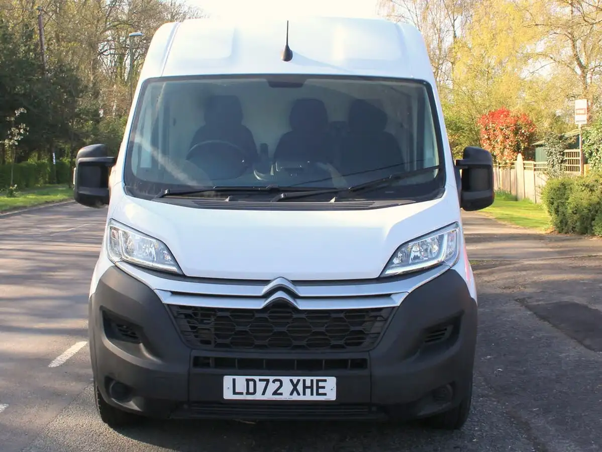 2022-citroen-relay-22bluehdi-35-l3h2-enterprise-panel-big-2