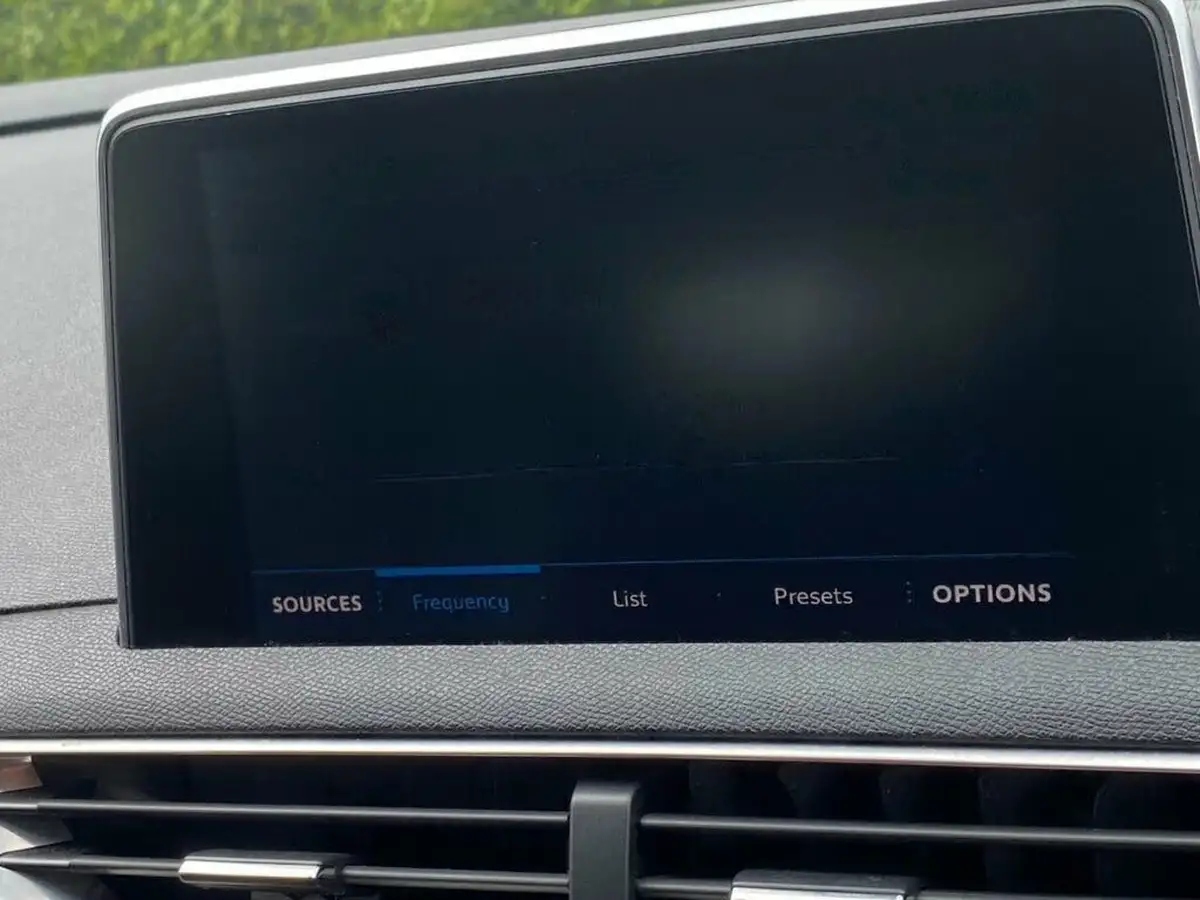2017-peugeot-3008-suv-12-puretech-active-big-41
