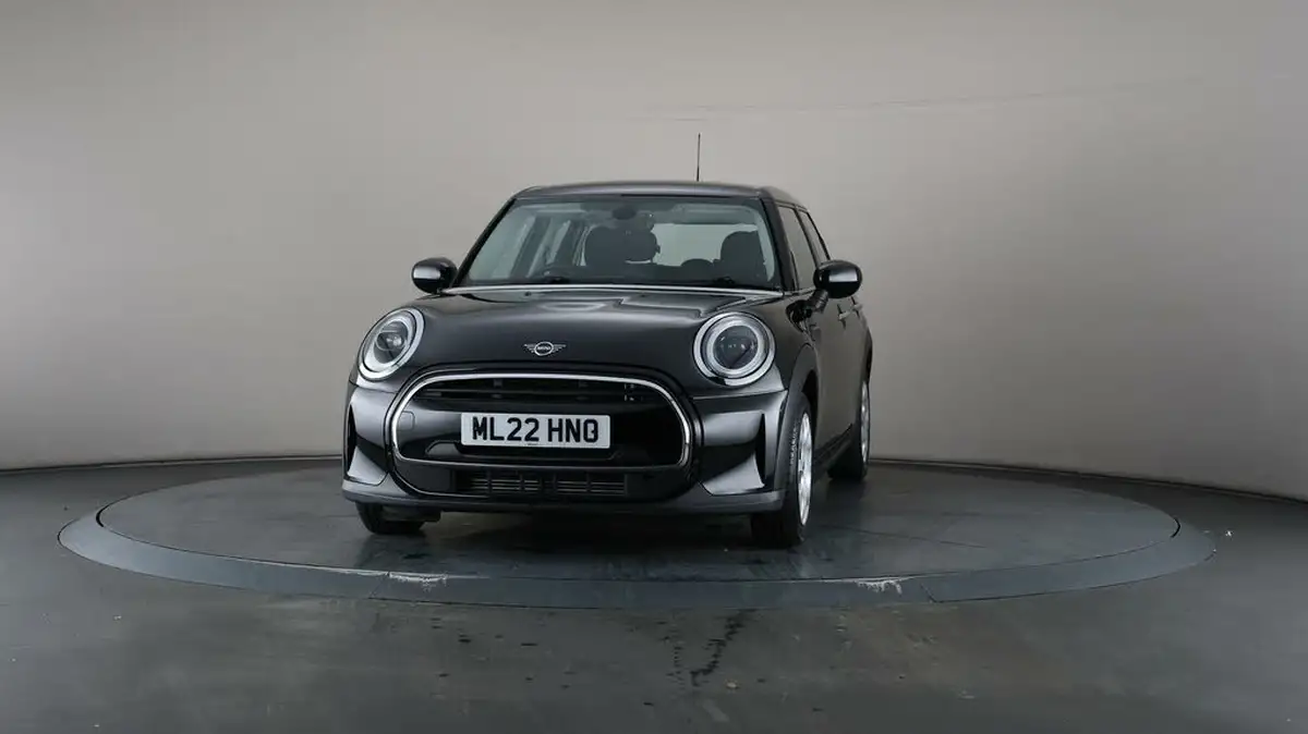 2022-mini-cooper-15-one-classic-5d-big-38