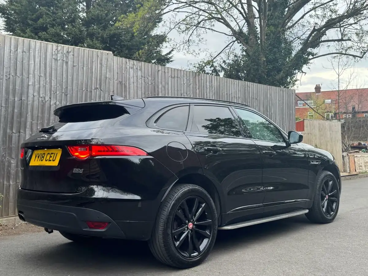 2018-jaguar-f-pace-20-i4d-r-sport-180ps-awd-auto-big-6