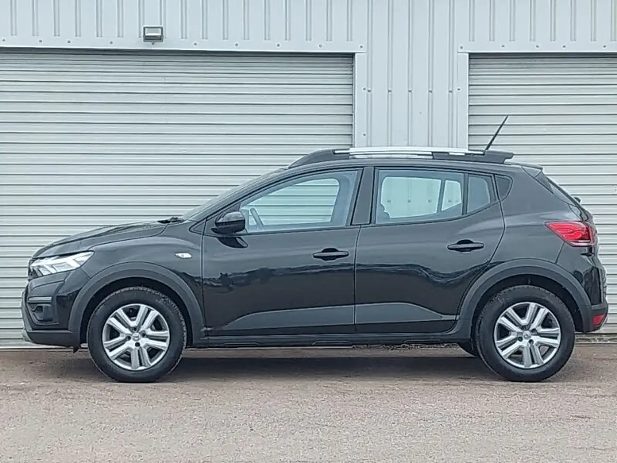 2022-dacia-sandero-stepway-10-tce-comfort-90bhp-big-3