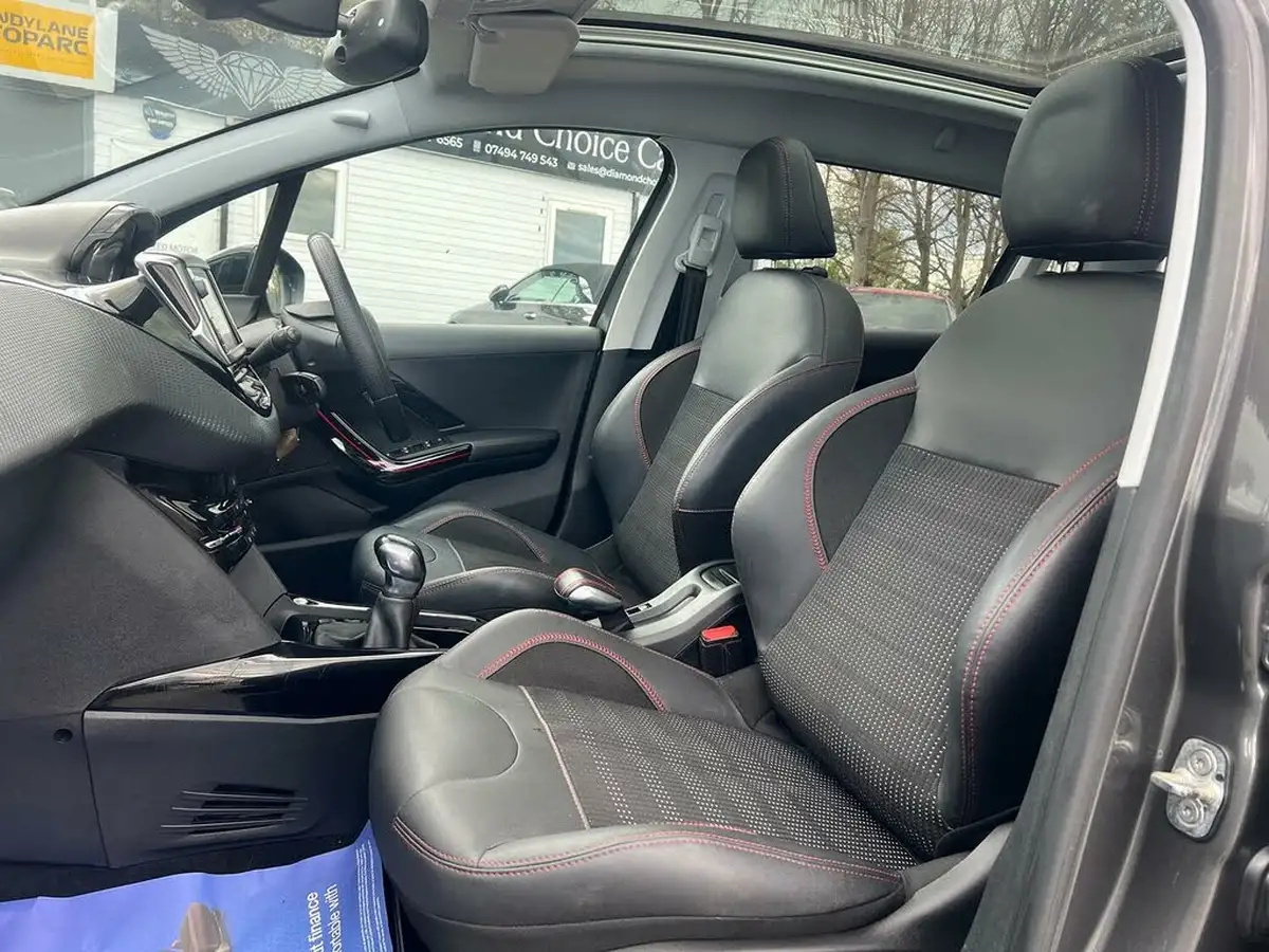 2018-peugeot-2008-suv-12-puretech-gt-line-110bhp-big-8