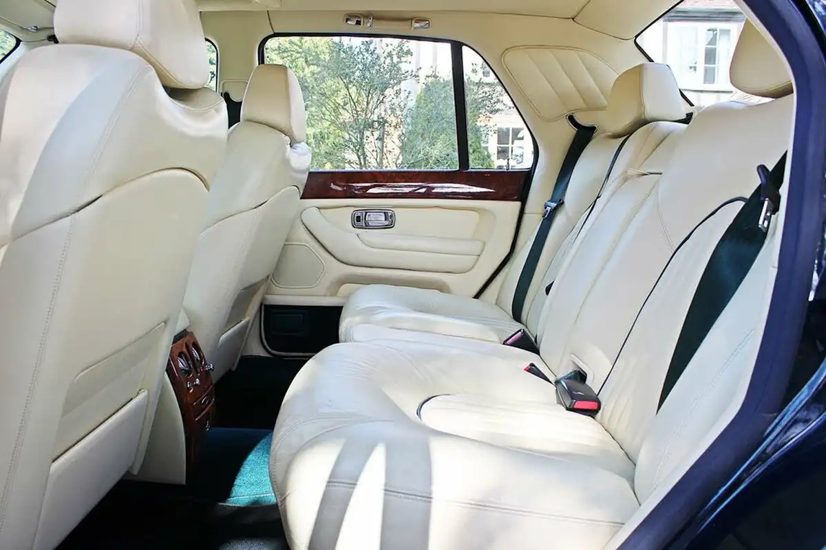 1998-bentley-arnage-44-big-10
