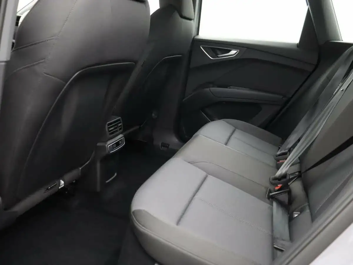 2023-audi-q4-e-tron-35e-sport-station-wagon-big-8
