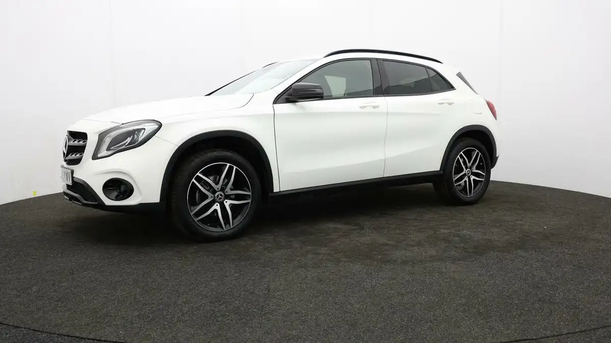 2019-mercedes-benz-gla-class-16-gla-180-urban-edition-7g-dct-big-56