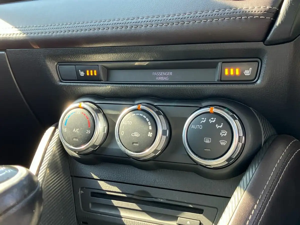 2019-mazda-mazda2-15-gt-sport-nav-115ps-big-11