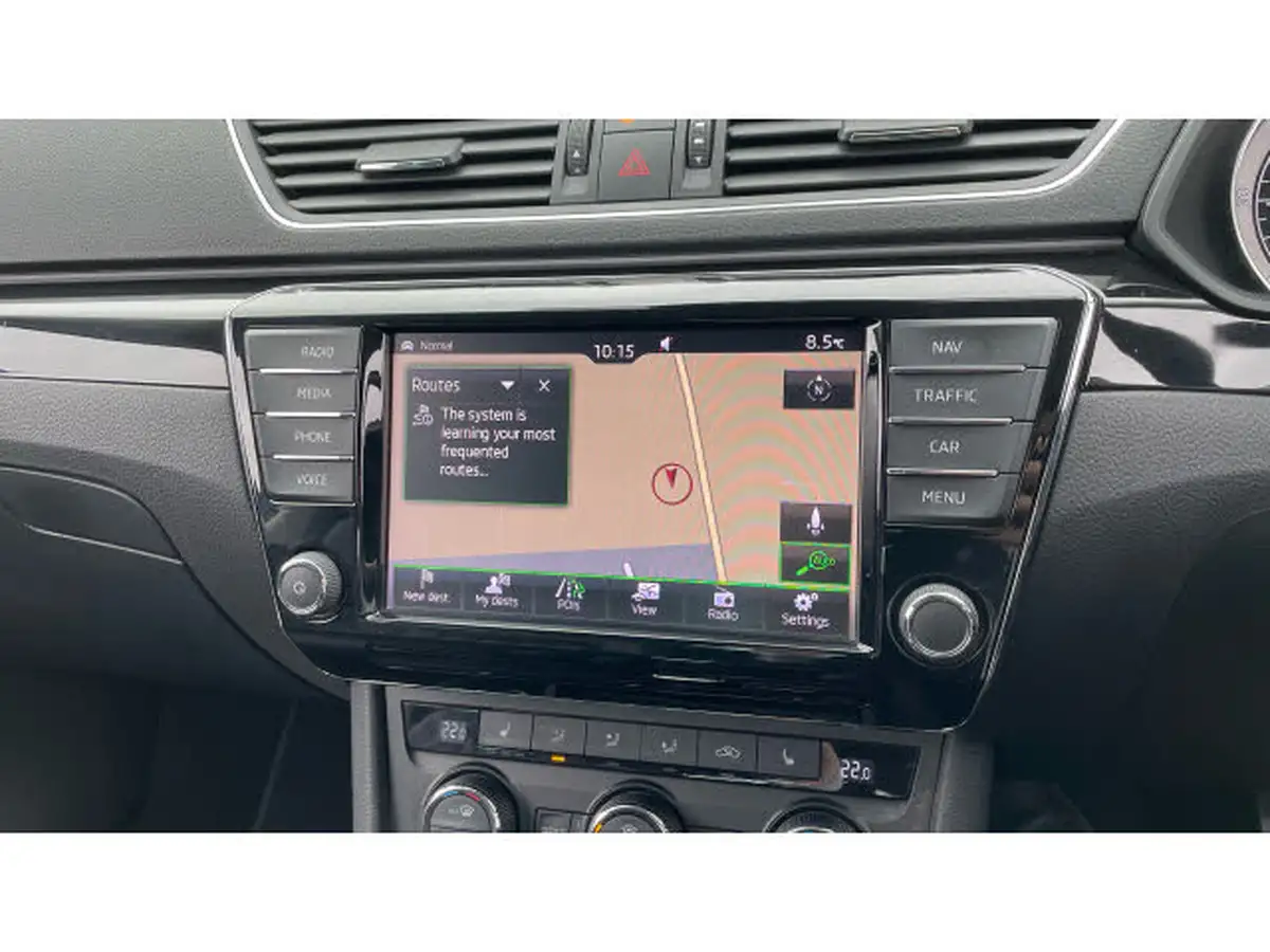 2016-skoda-superb-20tdi-scr-laurin-klement-190ps-4x4-hatchback-dsg-big-28