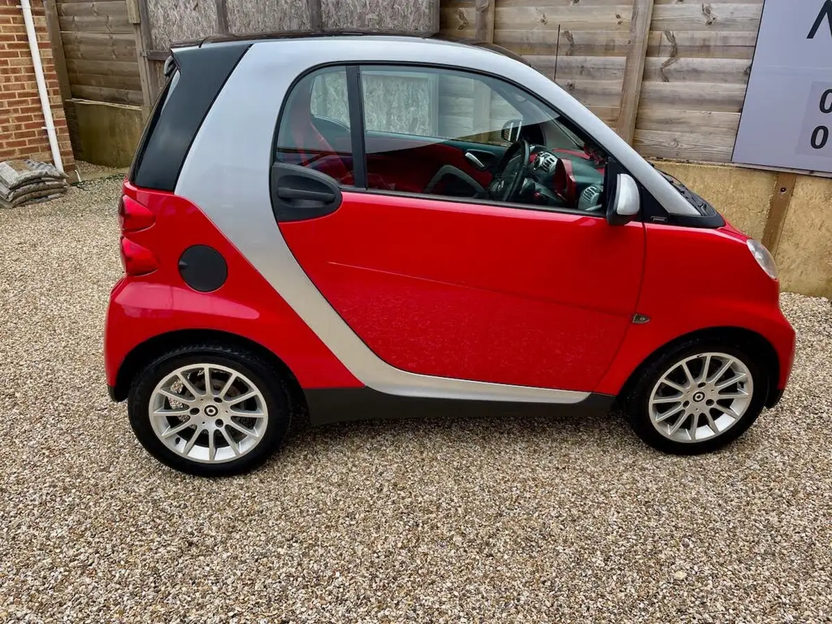 2010-smart-fortwo-10-passion-84bhp-coupe-auto-big-11