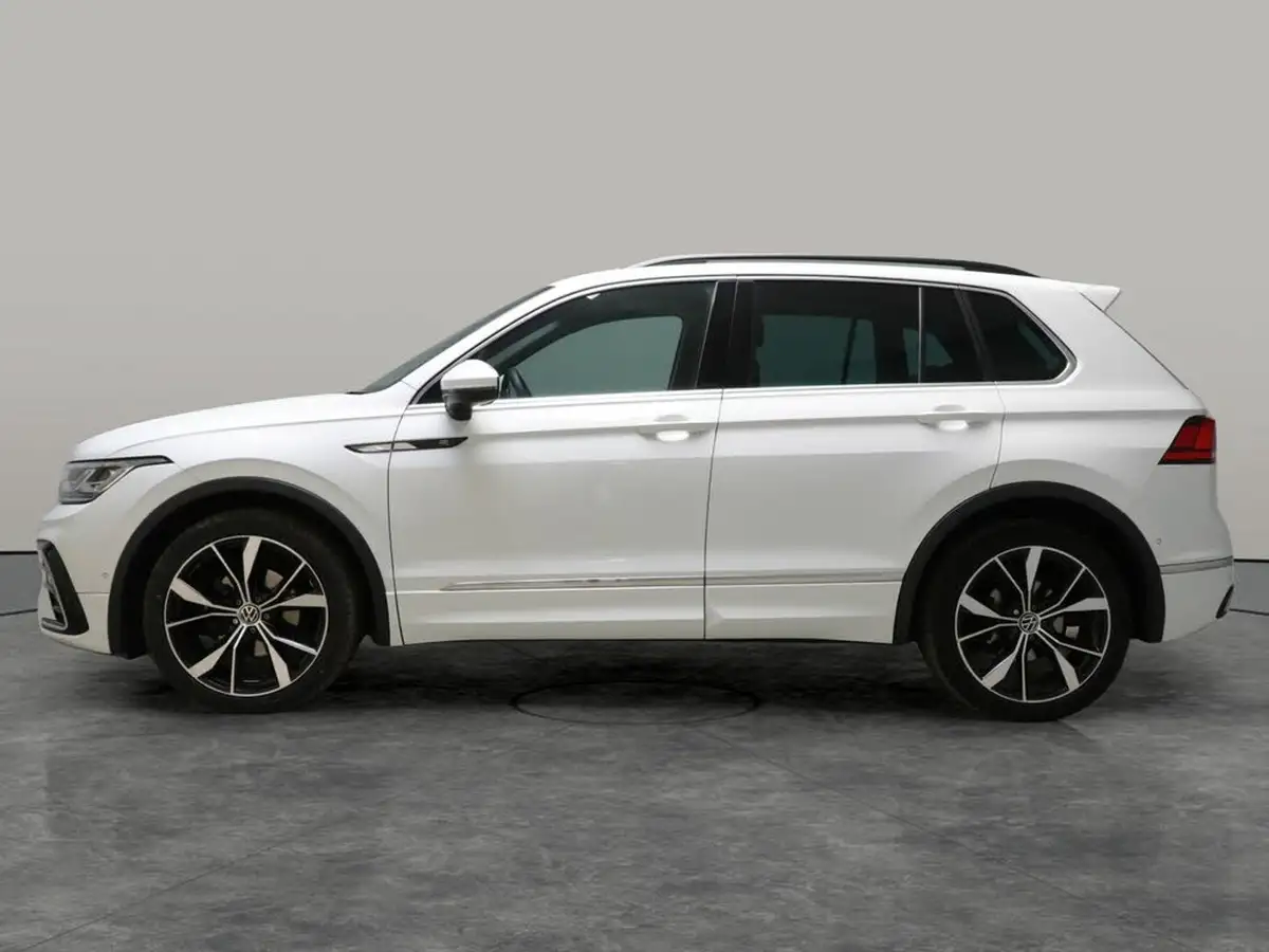 2023-volkswagen-tiguan-15-tsi-r-line-edition-big-12