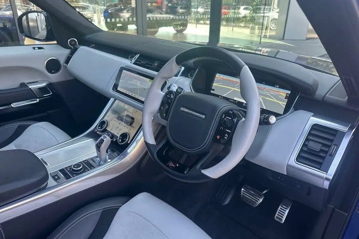 2021-land-rover-range-rover-sport-50-v8-p575-svr-big-41