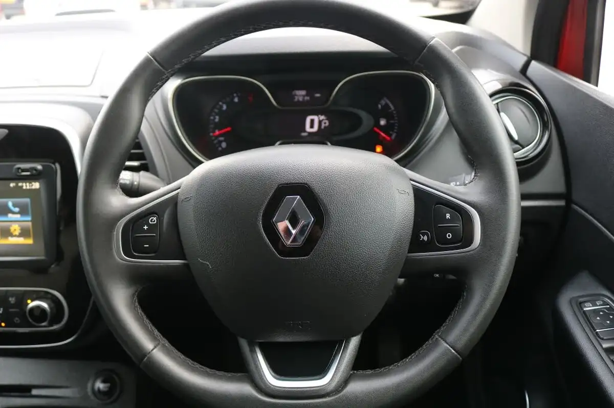 2019-renault-captur-15dci-iconic-90bhp-energy-ss-edc-auto-big-11