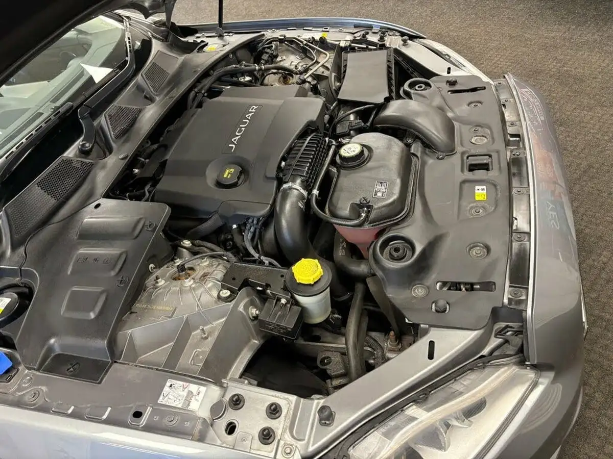 2014-jaguar-xj-series-30td-xj-portfolio-swb-auto-big-68
