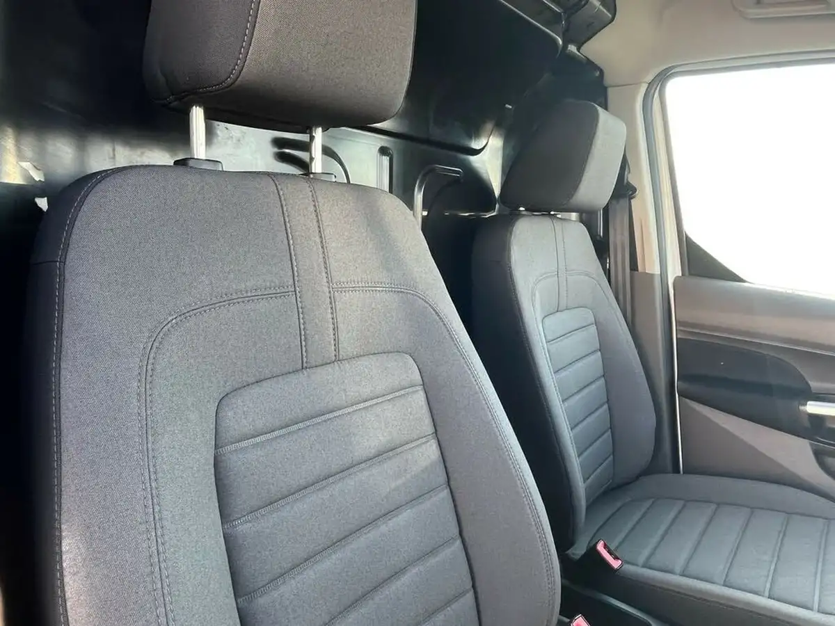 2022-ford-transit-connect-big-22