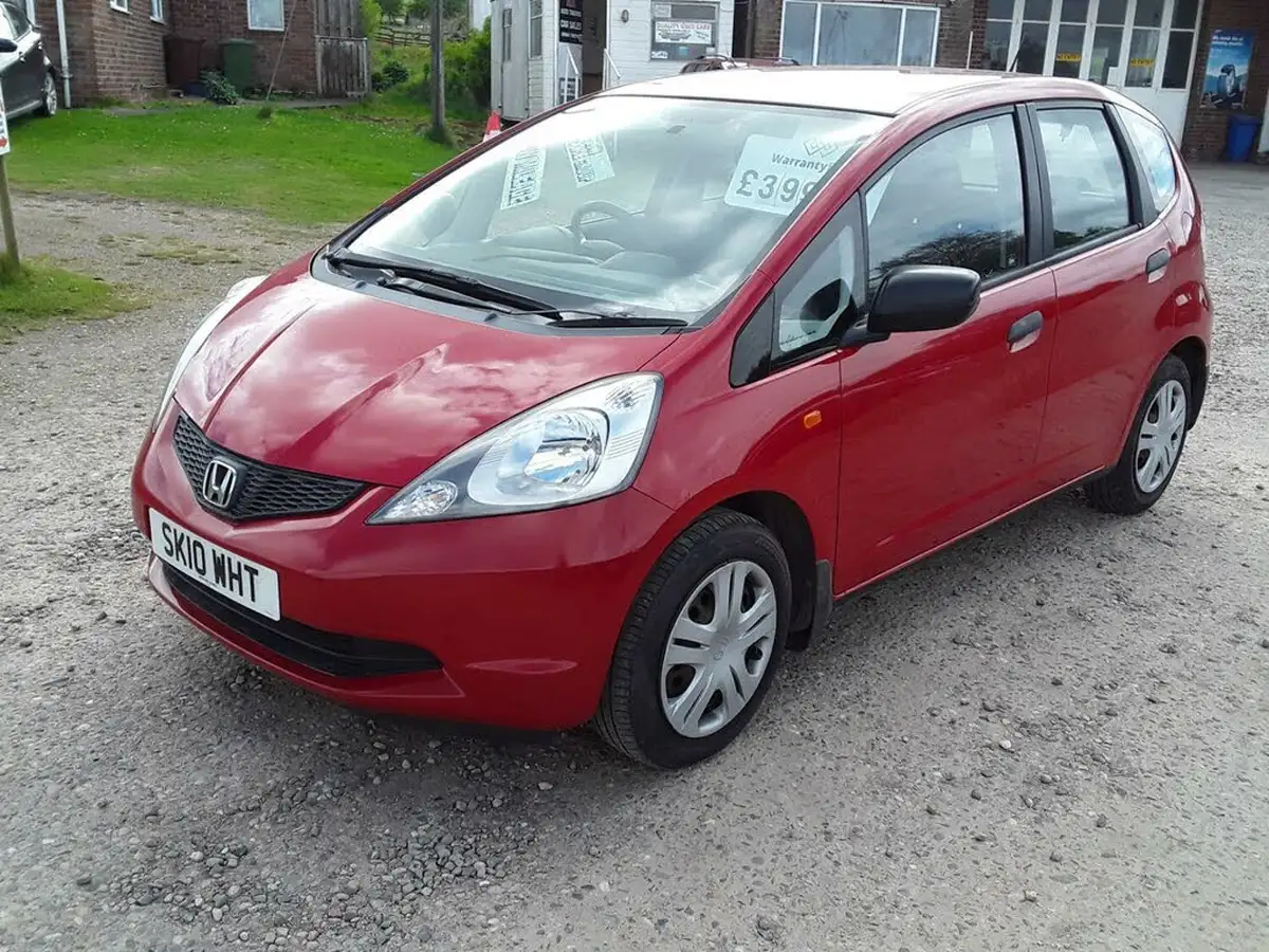 2010-honda-jazz-12-s-big-2