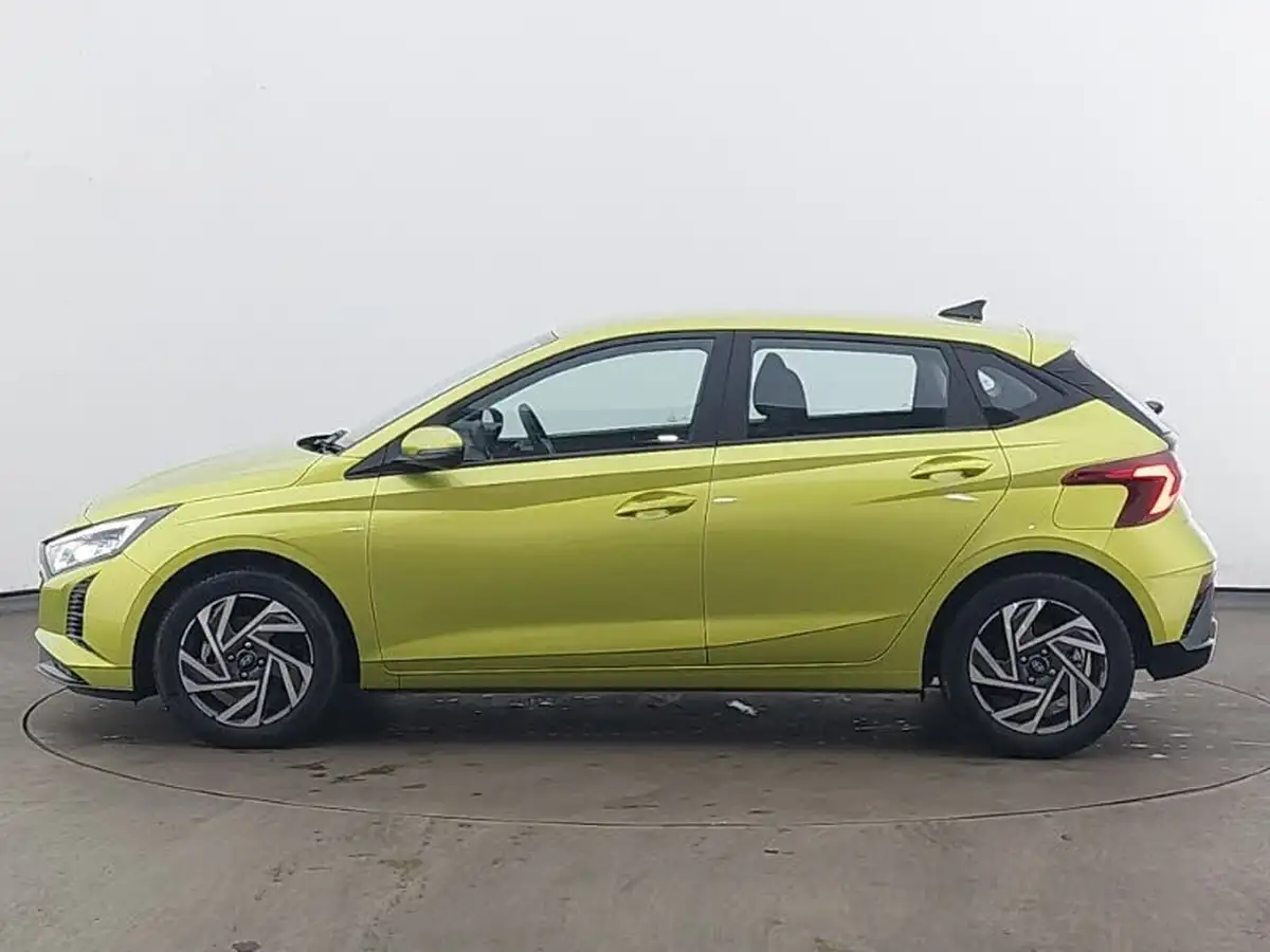 2024-hyundai-i20-10-t-gdi-advance-big-3