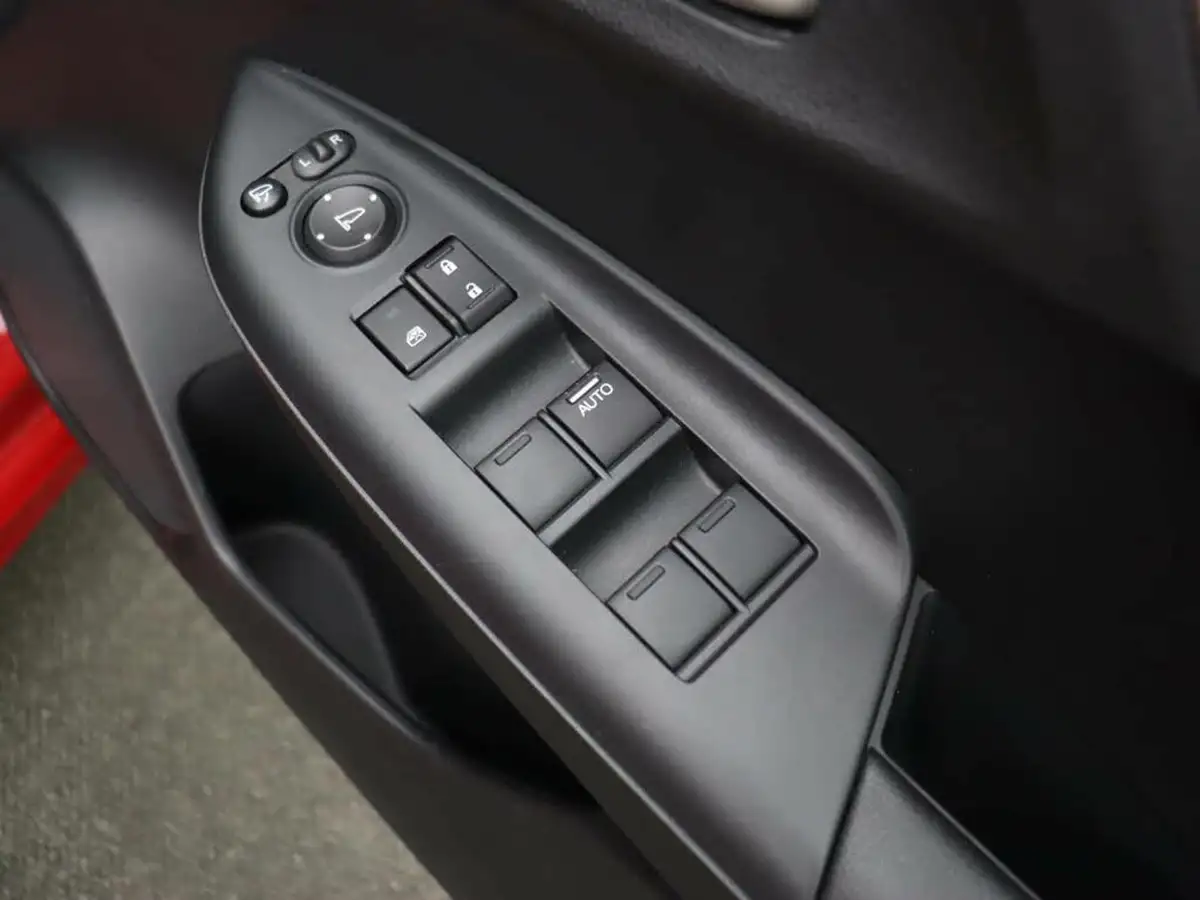 2019-honda-jazz-15-i-vtec-sport-navi-cvt-big-16
