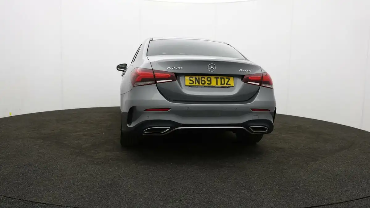 2019-mercedes-benz-a-class-20-a220-amg-line-saloon-4d-4matic-big-36