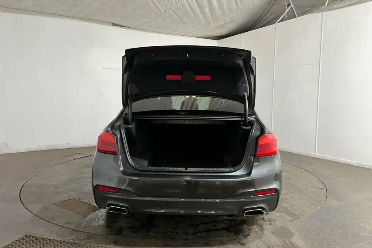 2018-bmw-5-series-20-520i-m-sport-ss-saloon-4d-big-38