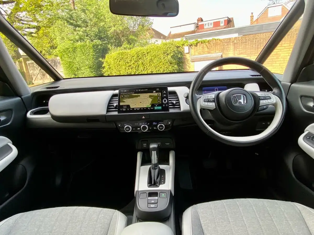 2022-honda-jazz-15-i-mmd-ex-107ps-big-15