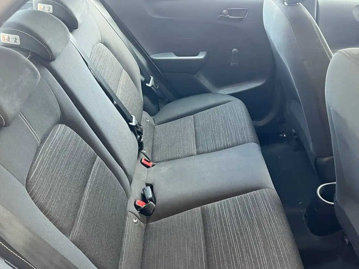 2017-kia-picanto-10-1-big-35