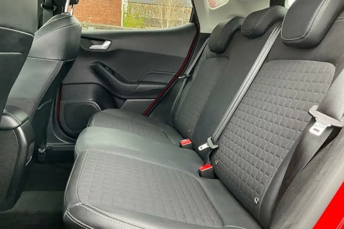 2018-ford-fiesta-10t-active-x-125ps-big-19