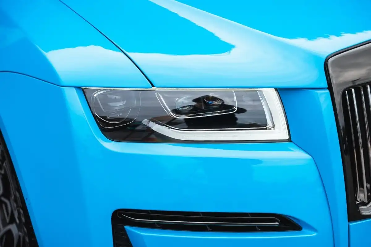 2024-rolls-royce-ghost-675-black-badge-big-12