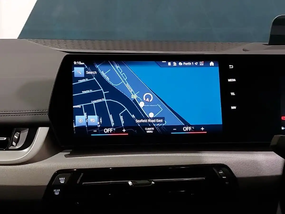 2023-bmw-2-series-15-225e-xdrive-sport-big-10