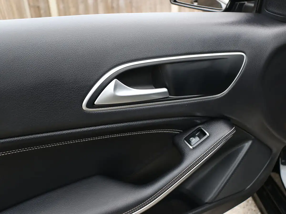 2016-mercedes-benz-a-class-16-a180-sport-ss-7g-dct-big-30