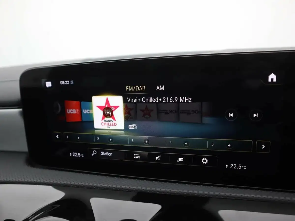 2022-mercedes-benz-cla-20-cla-35-amg-coupe-4d-big-15