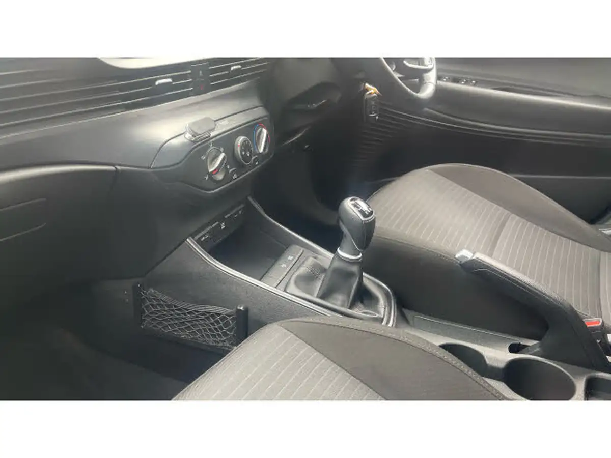 2023-hyundai-i20-10-t-gdi-se-connect-eclutch-imt-big-12