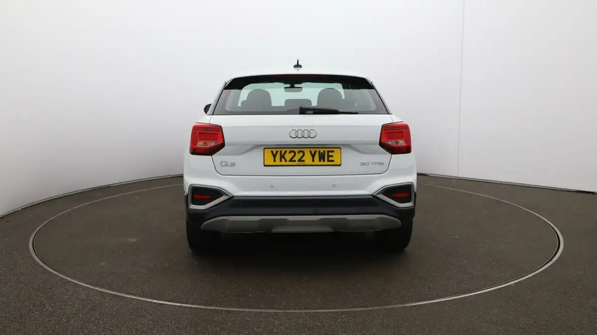 2022-audi-q2-10-30-tfsi-sport-big-50