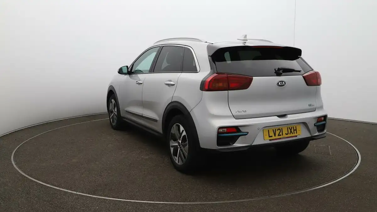 2021-kia-e-niro-ev-4-big-54