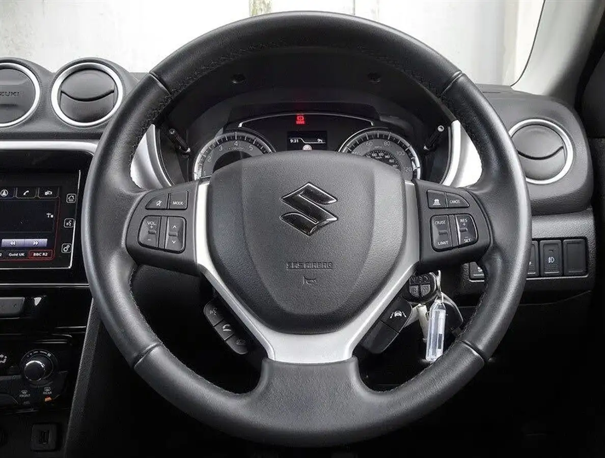 2022-suzuki-vitara-14-boosterjet-sz-t-big-14