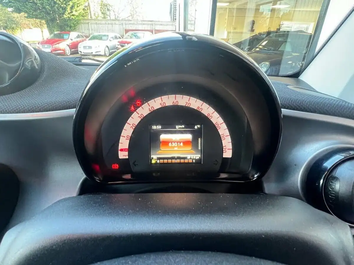 2017-smart-fortwo-10-passion-70bhp-ss-coupe-big-25