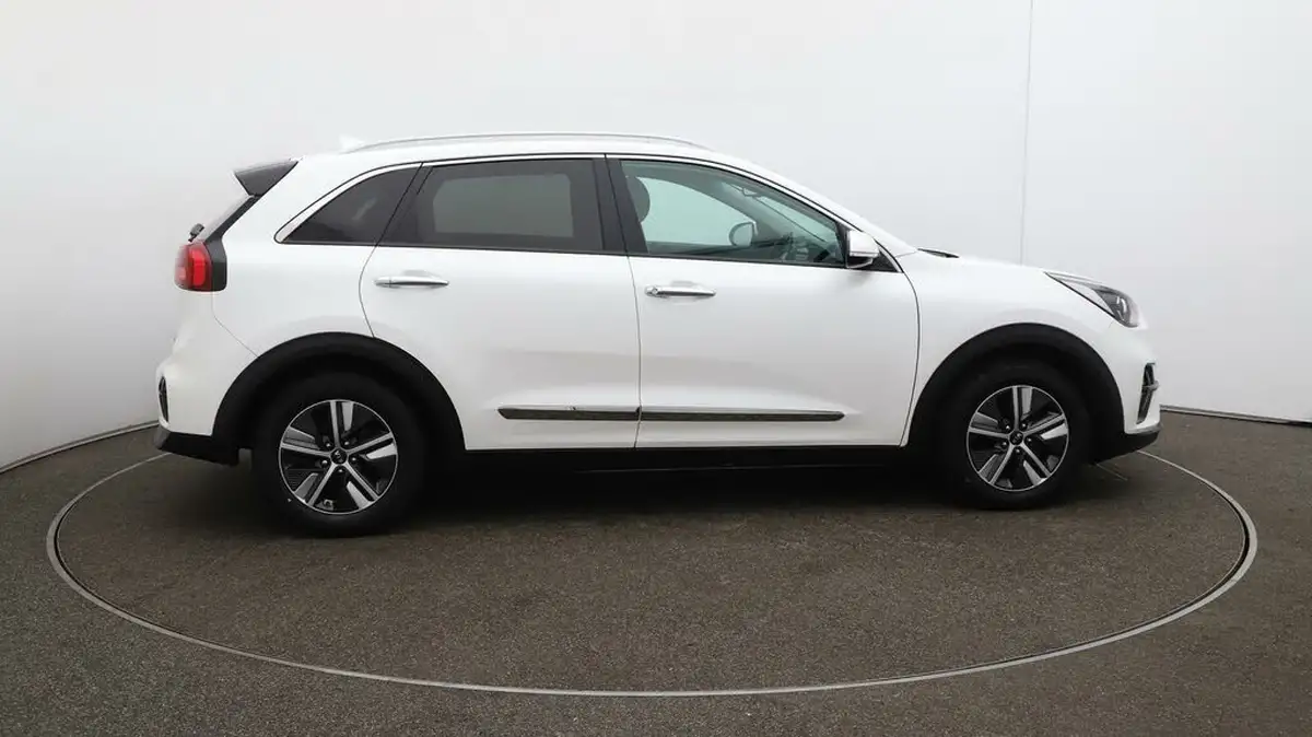 2020-kia-niro-16-gdi-phev-3-big-47