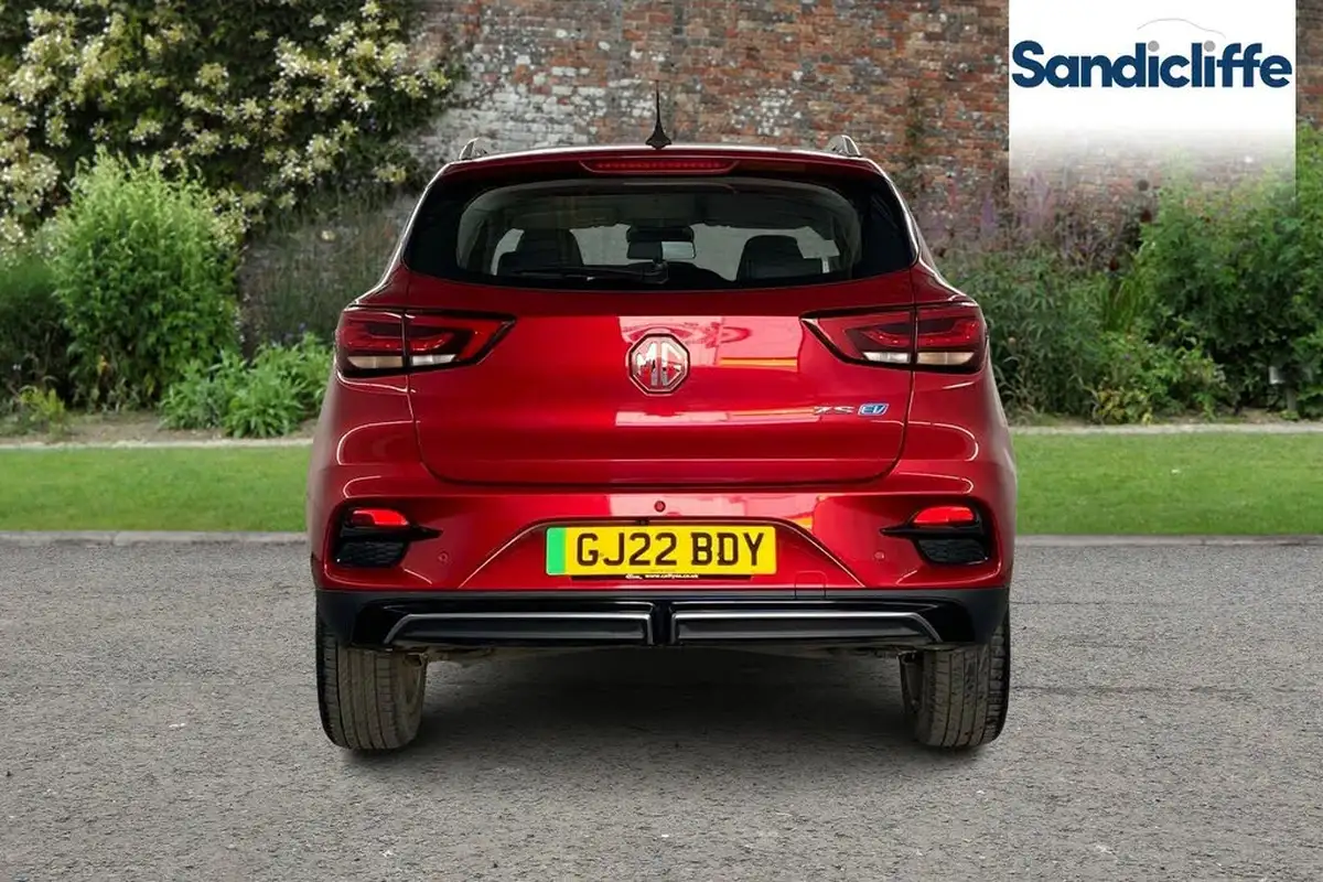 2022-mg-zs-suv-e-trophy-ev-176ps-big-4