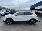 2014-nissan-qashqai-15dci-tekna-small-7