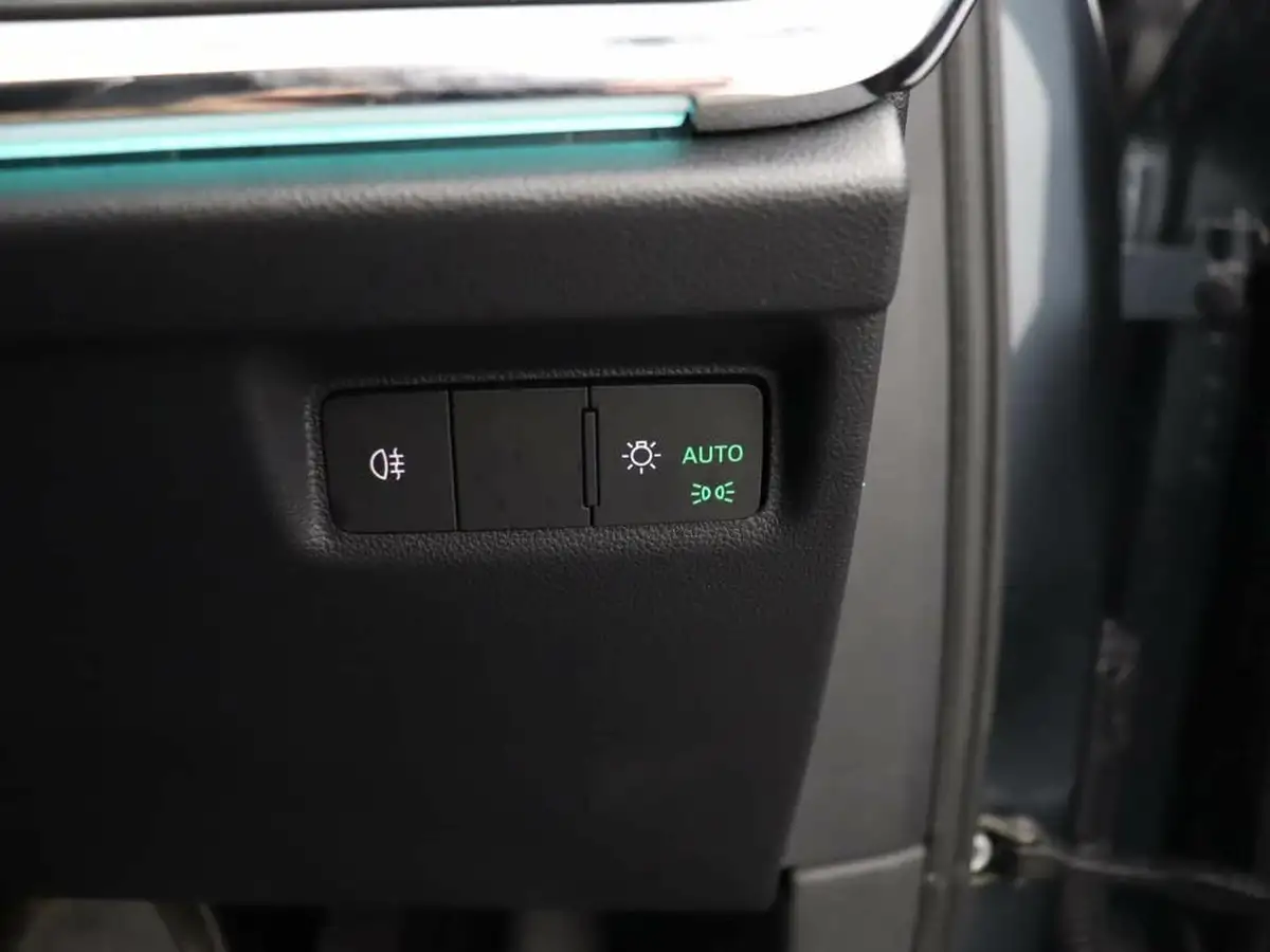 2021-skoda-enyaq-e-60-62-kwh-big-29