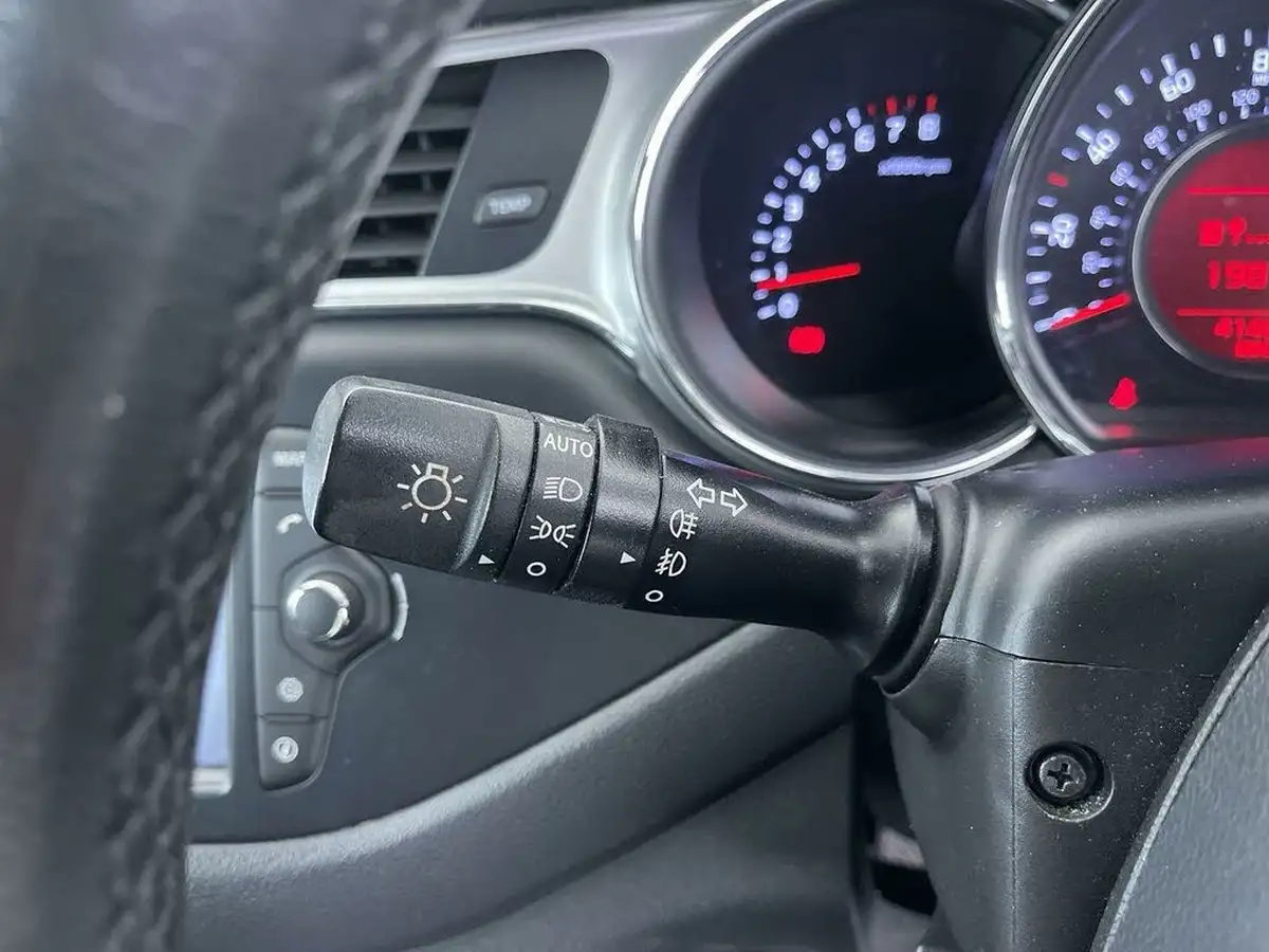 2018-kia-ceed-16-gdi-2-big-39